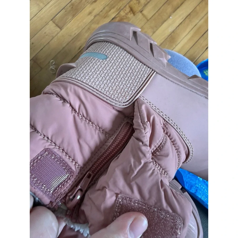 Hunter ankle‎ puffer Sherpa lined weather proof outdoor snow boots in pink youth